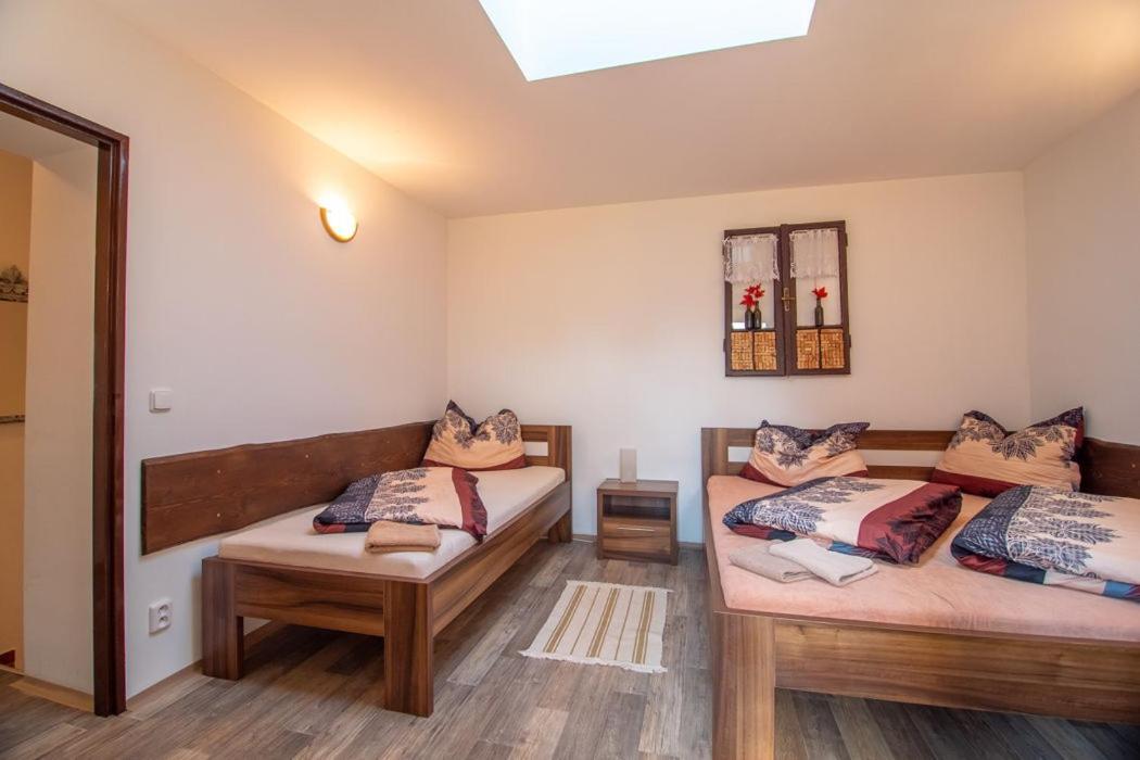 V Hovoranech Holiday home