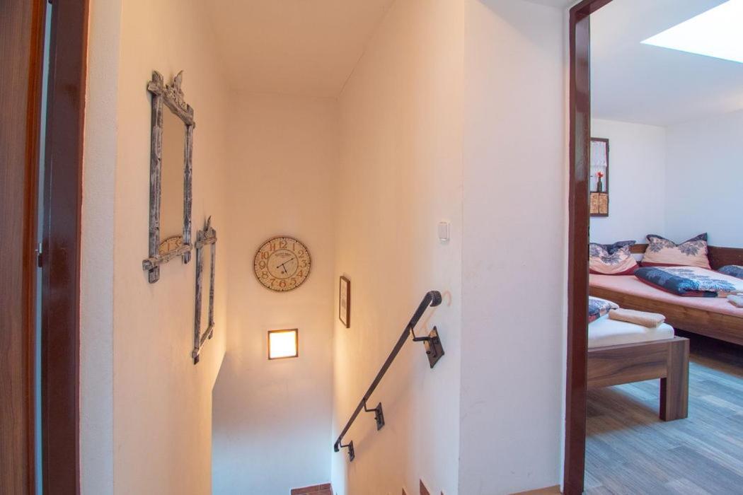 V Hovoranech Holiday home *
